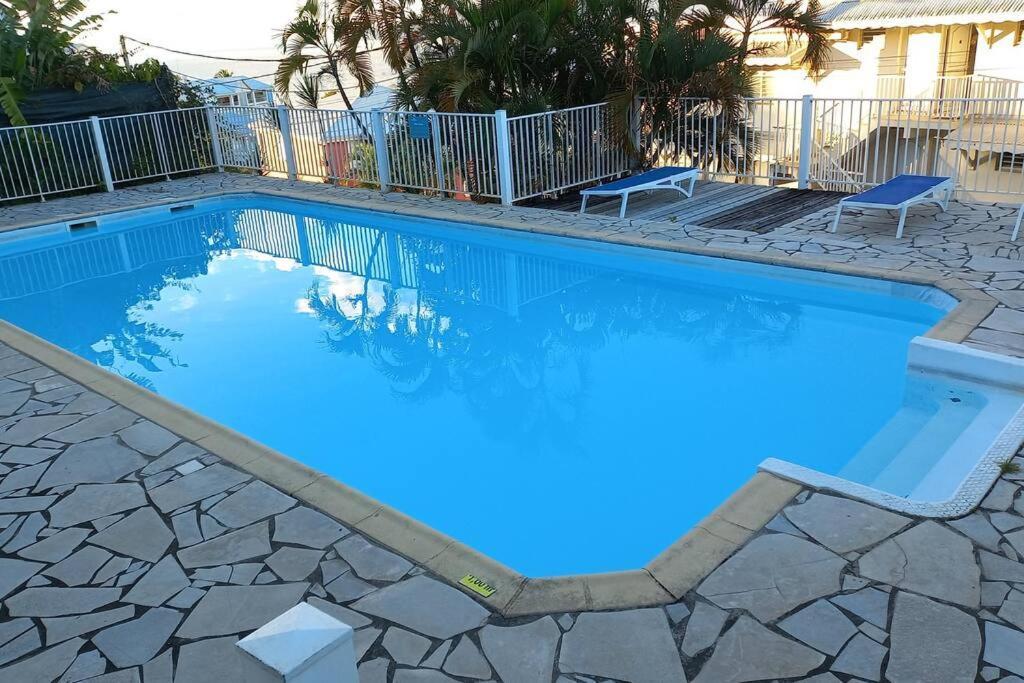Appartement Avec Piscine Proche De La Mer Les Trois-Ilets Ngoại thất bức ảnh